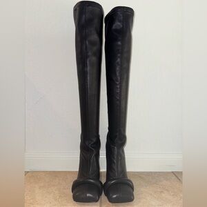 HANIFA - Black Zoe Boot (Size 39)